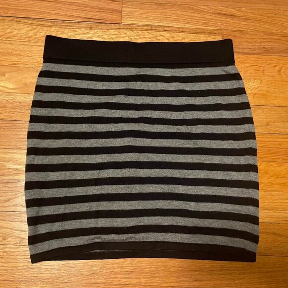 Striped skirt - Picture 1 of 3